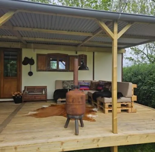 Cosy Cabin